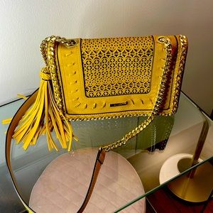 Aldo Yellow Cut-Out Shoulder Bag EUC